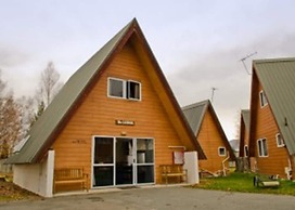 Mountain Chalets Motel