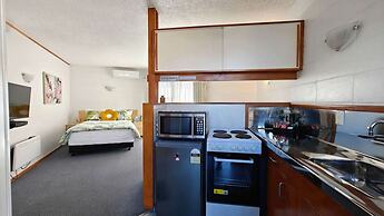 Motel Six