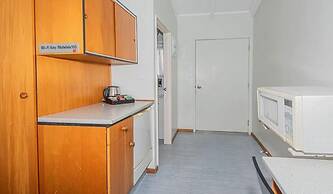 Motel Six