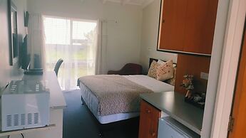 Motel Six