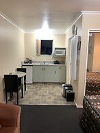 Aldan Lodge Motel