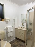 Aldan Lodge Motel