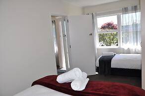 Balmoral Motel