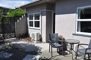 Balmoral Motel