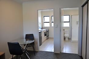 Balmoral Motel