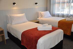Balmoral Motel