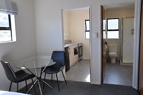 Balmoral Motel