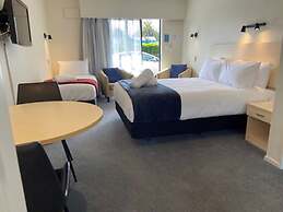 Balmoral Motel