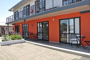 Balmoral Motel