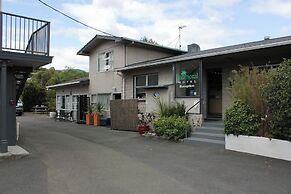 Balmoral Motel
