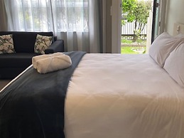 Balmoral Motel