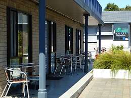 Balmoral Motel
