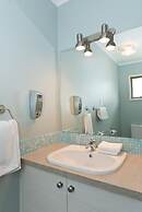 Averill Court Motel