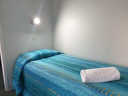 Averill Court Motel