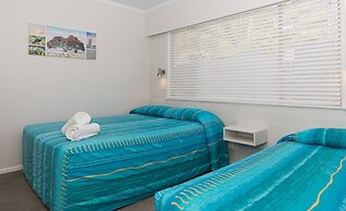Averill Court Motel