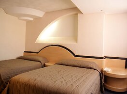 Portonovo Hotel & Suites