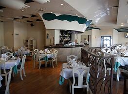 Portonovo Hotel & Suites