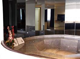 Portonovo Hotel & Suites