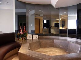 Portonovo Hotel & Suites