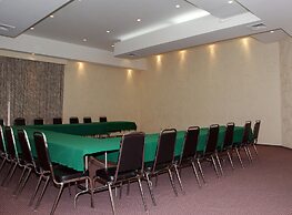 Portonovo Hotel & Suites