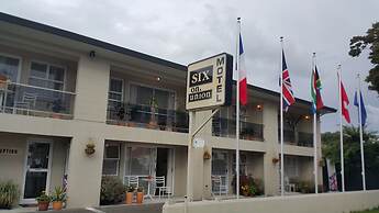 Six on Union