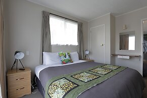 Aden Motel
