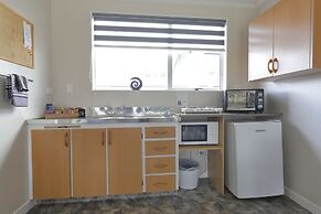 Aden Motel
