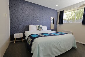 Aden Motel