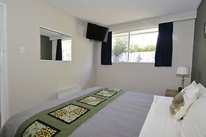 Aden Motel