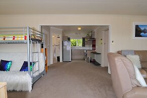 Aden Motel