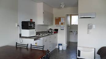 Aden Motel