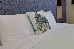 Aden Motel