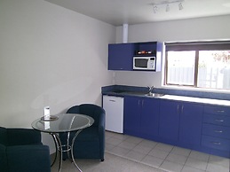 Anchorage Motel Apartments