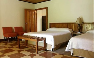 Regis Hotel & Spa