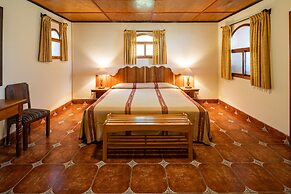 Regis Hotel & Spa