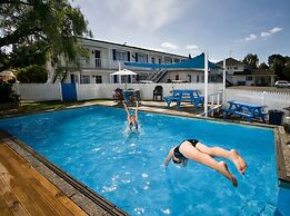 Boundary Court Motor Inn
