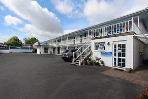Boundary Court Motor Inn