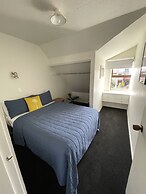 Colonial Motel
