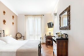 La Corte Del Sole