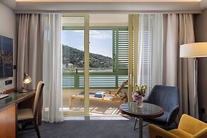 Hotel More