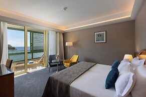 Hotel More