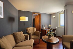 Hotel More