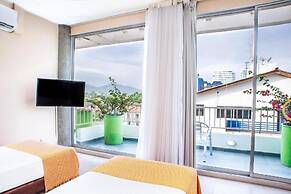 Santorini Hotel & Resort