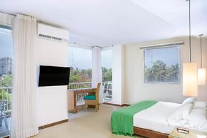 Santorini Hotel & Resort