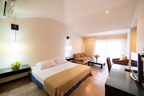 Hotel Santorini Express y Cabañas