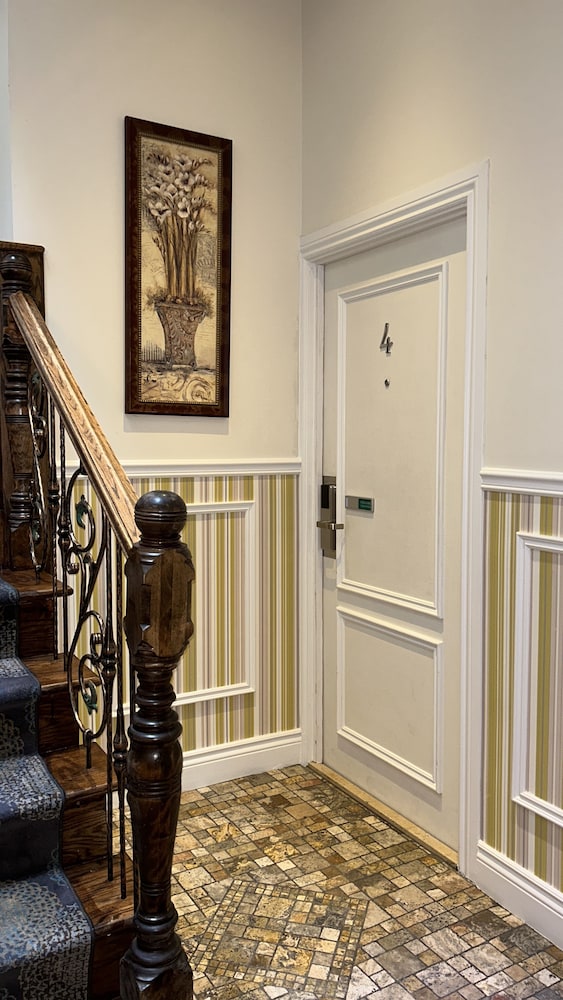 Parc Suites Hotel