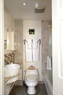 Parc Suites Hotel