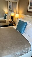 Parc Suites Hotel