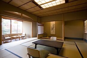 Miyajima Grand Hotel Arimoto