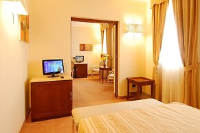 Hotel For You